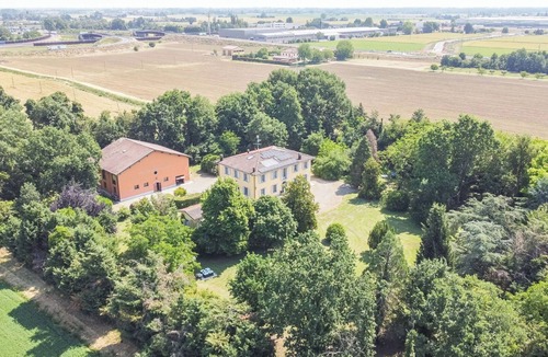 Crespellano Villa | Villa in Crespellano with 5 bedrooms sleeps 10