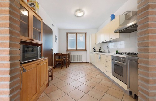 Bolognano-Vignole Villa | Villa 'Katzemburg 9999' with Lake View, Private Garden and Wi-Fi