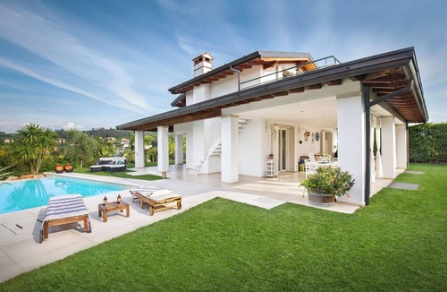 Montioni Villa | Villa Mexico - With Pool and Whirlpool