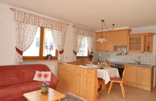 San Genesio Apartment | Villa Paröis