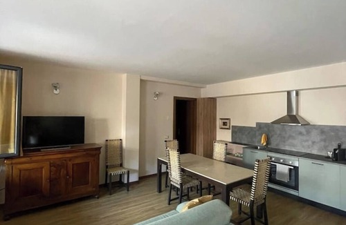 Ome Apartment | Villa Valle Franciacorta - Green Apartment with Pool and Garden