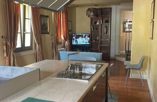Rodengo-Saiano Apartment | Villa Valle Franciacorta - Yellow Apartment with Pool, Garden and Solarium