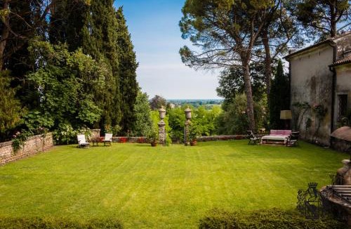 Colle Umberto Apartment | Villa Verecondi Scortecci