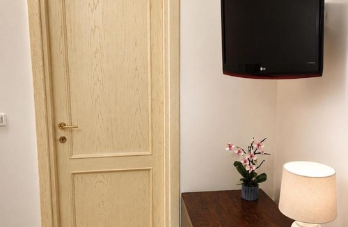 Cenate Sotto Bed & Breakfast | Villa Vinea Prisca B&B - Bergamo Hill