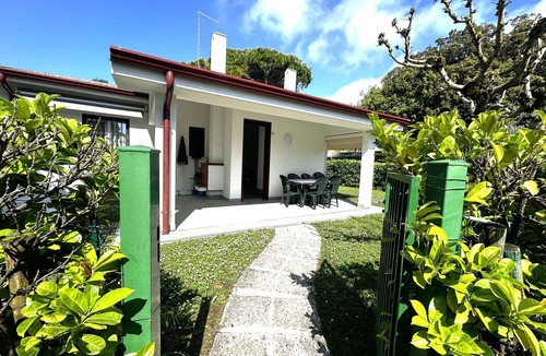 Bibione Villa | Villa with terrace and garden