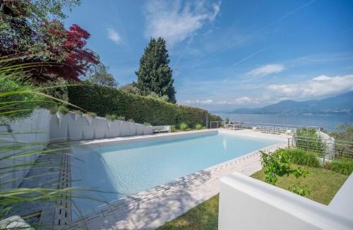 Frader Villa | VillasGarda - Villa Lorena Carbona