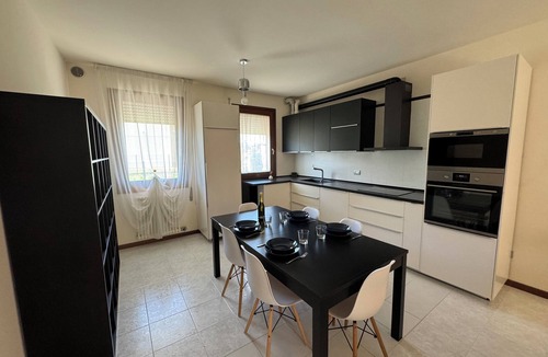 Noventa di Piave Apartment | Vittoria apartment- near Outlet
