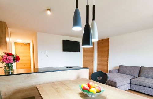 Naz Apartment | Vrbo Property