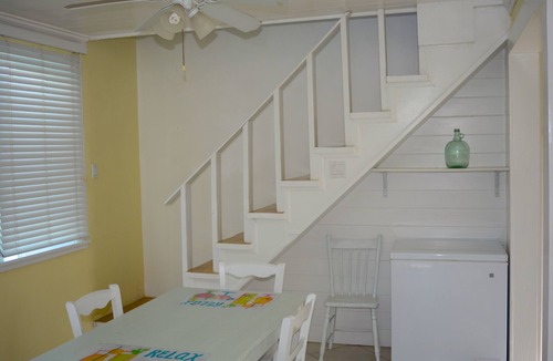 Spanish Wells Cottage | Waterfront Cottage in Spanish Wells' protected harbor