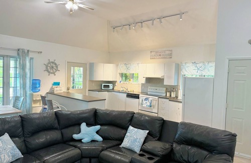 Great Exuma House | Waters Edge at The Cays