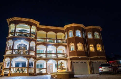 Spring Village Villa | WEEKENDAZ VILLA: Private Gym,Pool, Sauna & Bar