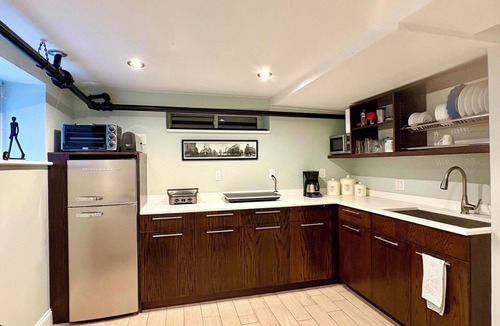 Flatbush Apartment | Welcome Home