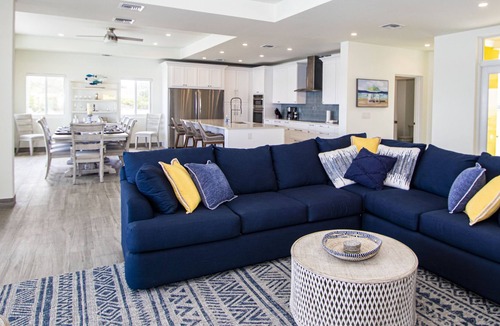 Tar Bay House | Welcome to 2Hoty your new Exuma beachfront luxury vacation home