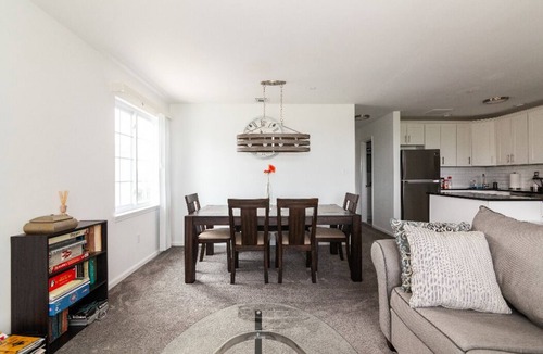 Queens Apartment | With all the comforts of Home