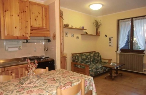 Molina di Ledro Apartment | Wohnung mit Pool in der Nähe des Sees by Interhome