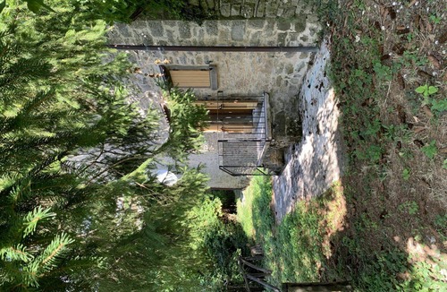 Corrubbio di Negarine House | Wonderful private villa for 6 guests with TV, patio and pets allowed