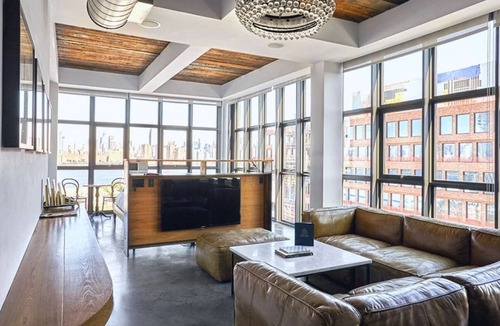 Williamsburg Hotel | Wythe Hotel l North 7th Loft l Light-Filled Urban Loft Escape