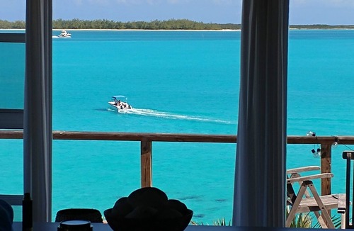 George Town House | Xanadu House.Featured on HGTV's Bahama's Life. A Captivating Caribbean Hideaway.