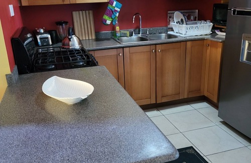 Spanish Town House | Yahweh's housenSpacious Town house gated community. Near gas station supermarket