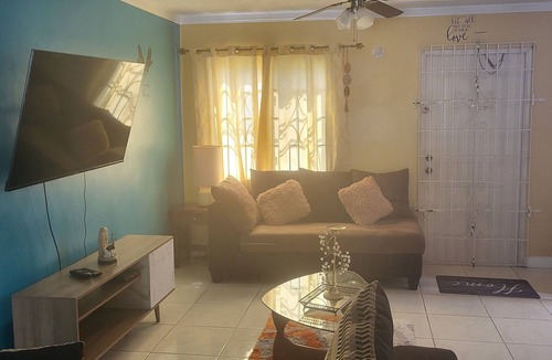 Spanish Town House | Yahweh's housenSpacious Town house gated community. Near gas station supermarket