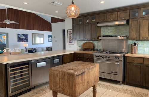 Treasure Cay House | Yellowfin House is a Beautiful Canal Front Home with Private Dock