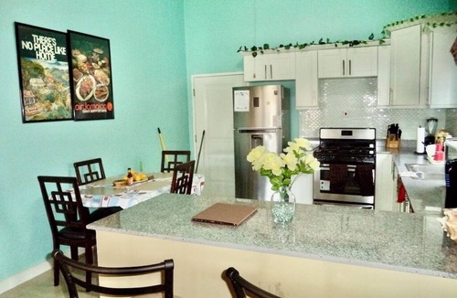 Kingston House | Your Tranquil Home Away From Home near KGN & Portmore