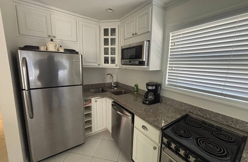 Yeoman Wood Condo | Your Tropical Home Away From Home