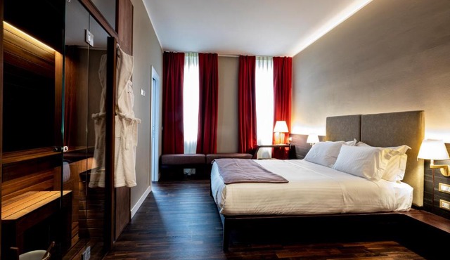 10 KEYS MILANO