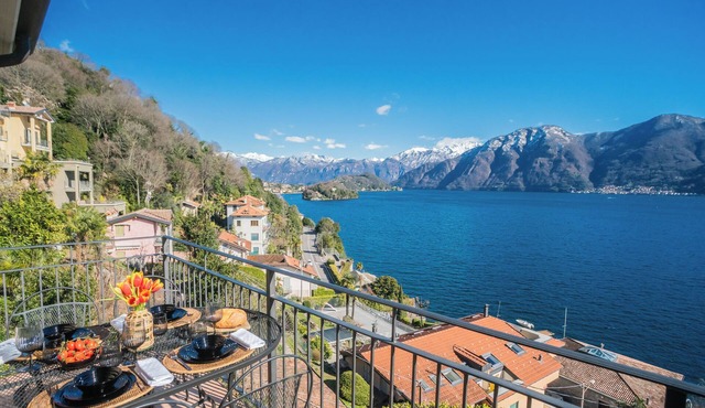 Alba on Lake Como