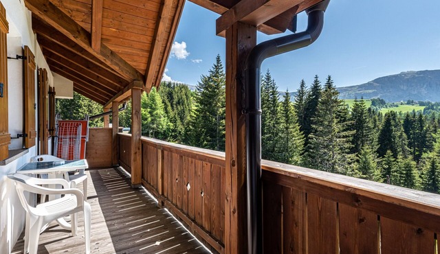 Apartment "Ferienparadies Sabina Latsche" in the Nature Park directly on the Seiser Alm
