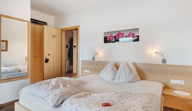 Apartment "Double Room" with Mountain View, Shared Pool and Wi-Fi