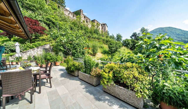 Apartment "Ferienhof Turmwirt Pink Leidy" with Mountain View, Shared Pool & Wi-Fi
