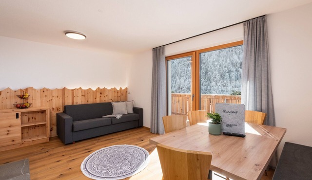 Apartment 'Huberhof Alpenrose' with Mountain View, Private Terrace and Wi-Fi