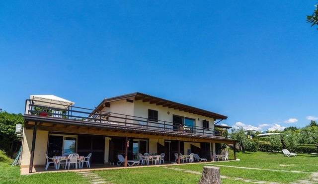 Apartment in Manerba near Lake Garda