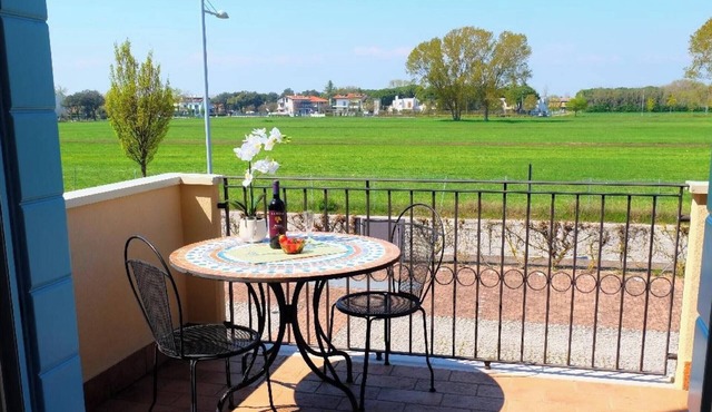 Apartment 'Residence Borgo Dei Fiori D03' with Shared Pool, Private Terrace and Air Conditioning