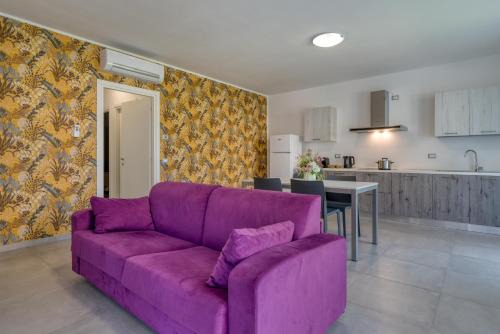 Appartamenti Villa Camporosso- Parchi,Terme di Cola'