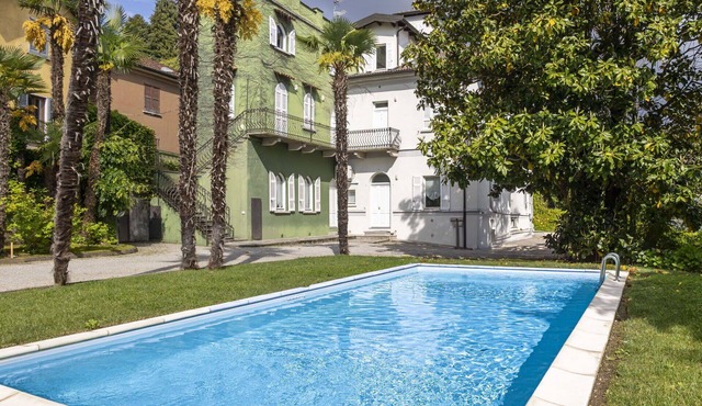 Beautiful apartment for 4 guests with A/C, pool and TV