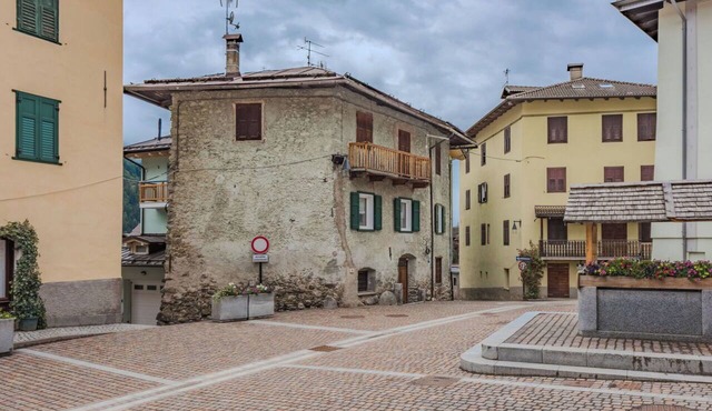 Beautiful apartment for 8 guests with WIFI, TV and balcony