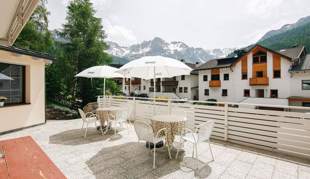 Beautiful apartment for 5 people with WIFI, TV, terrace, pets allowed and panoramic view