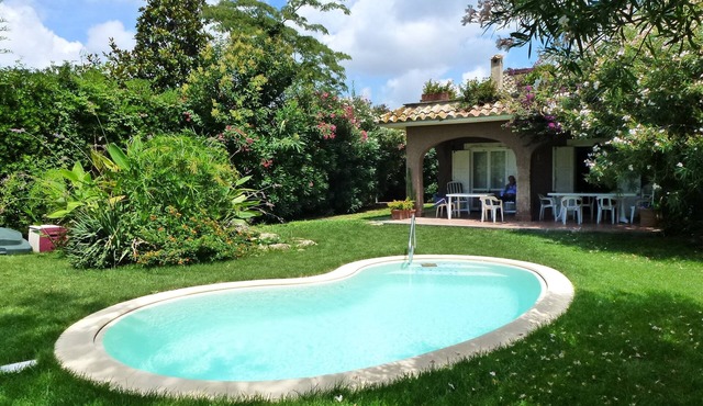 Beautiful villa with private pool, 300 meters from the sea, private parking,