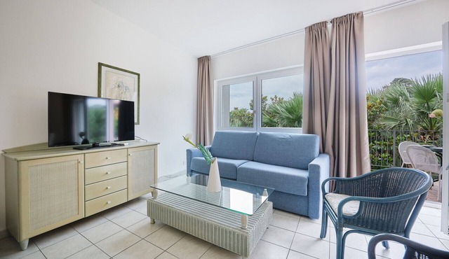 Big Apt with 2 Bedrooms