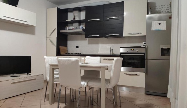 Borgo Visconti Ospedale San Marco 450m Leolandia 4,8 chilometri