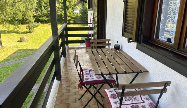 Casa Nico vicino a Cavalese con terrazzo ideale per 2-3 ospiti