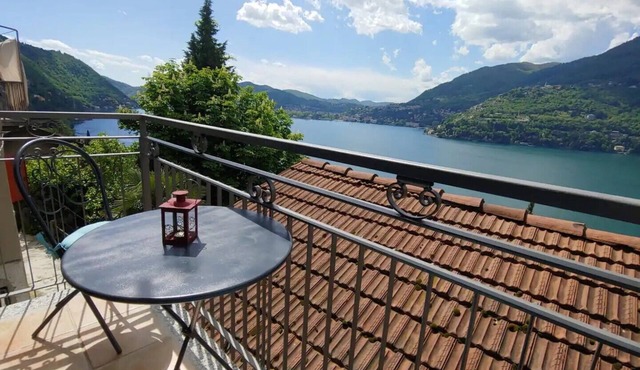 CasAle sul Lago di Como: serene house with beautiful view of Lake Como