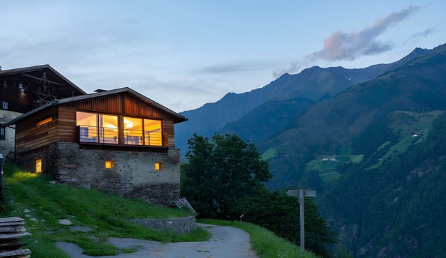 Chalet Oberjuval – Unique and Stylish Retreat Amidst Alpine Meadows