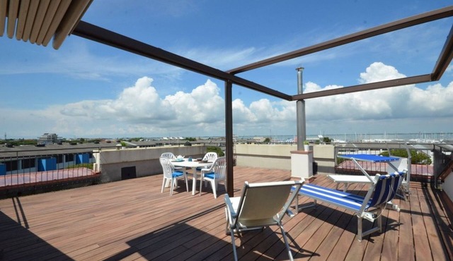 Charming loft with a beautiful solarium area