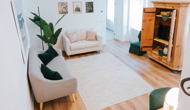 Cison di Valmarino – Rustic, Bright Cottage with Authentic Atmosphere for 10 Guests