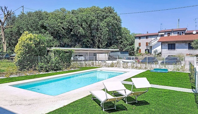 Cosy apartment for 6 people with pool, A/C, TV, patio and panoramic view