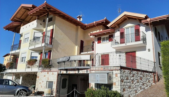 Cosy apartment for 4 guests with WIFI, TV, terrace and pets allowed