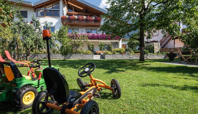 Eder Apartment Kehlburg with Mountain View, Private Terrace and Wi-Fi